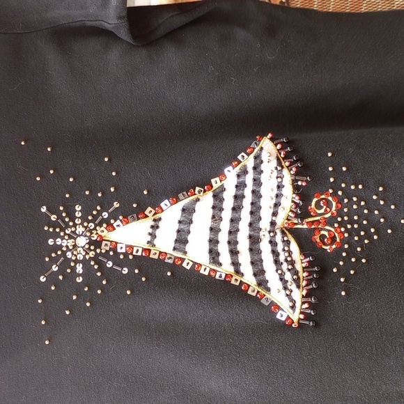 Berek Christmas Tree Shirt - Picture 4 of 9